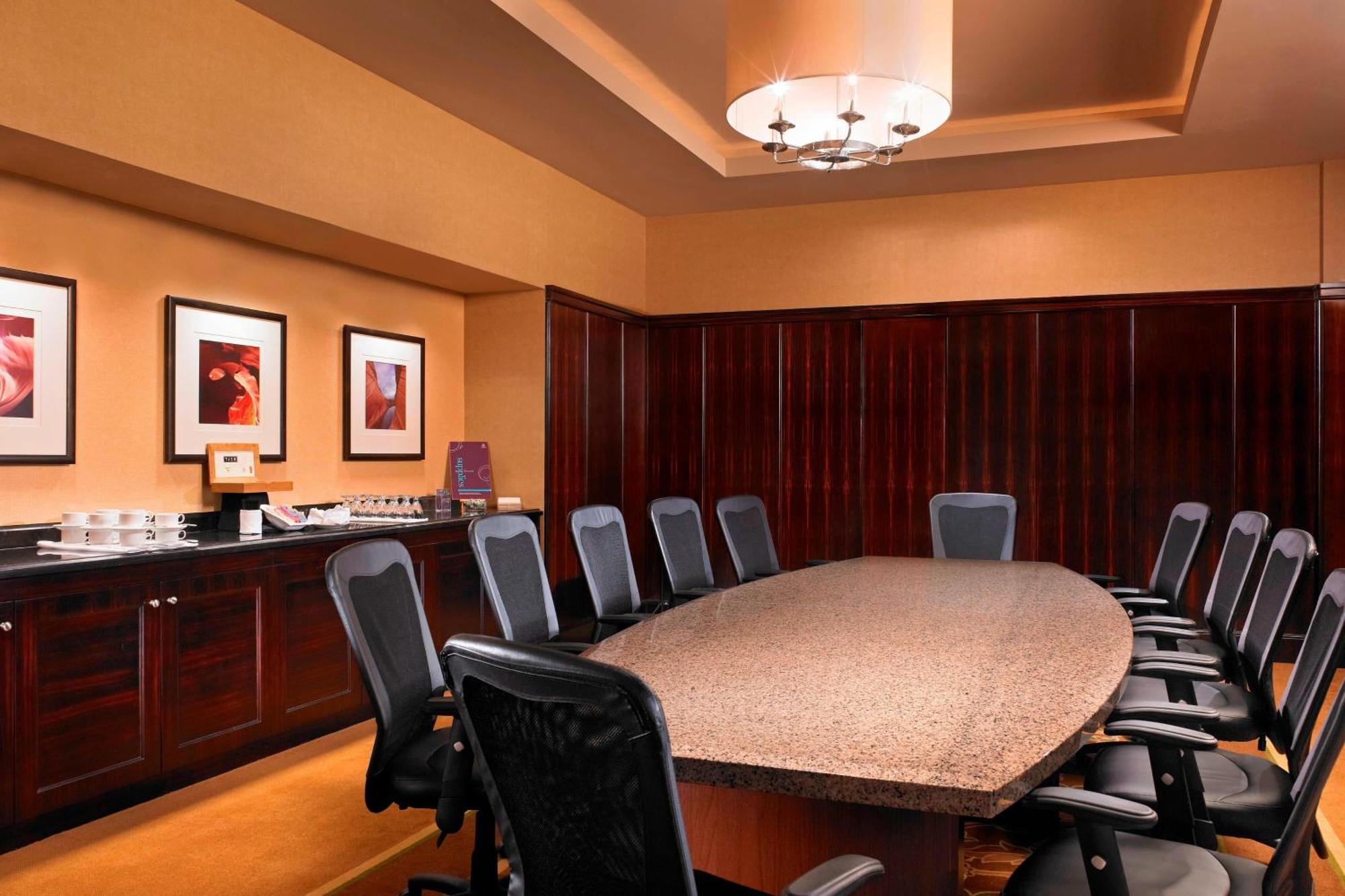 Sheraton Garden Grove-Anaheim South Экстерьер фото